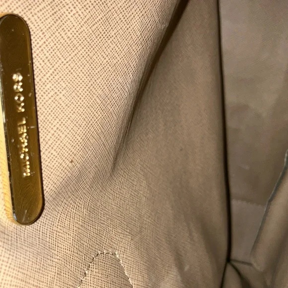 Michael Kors Mercer Tan Leather Tote - Picture 6 of 10